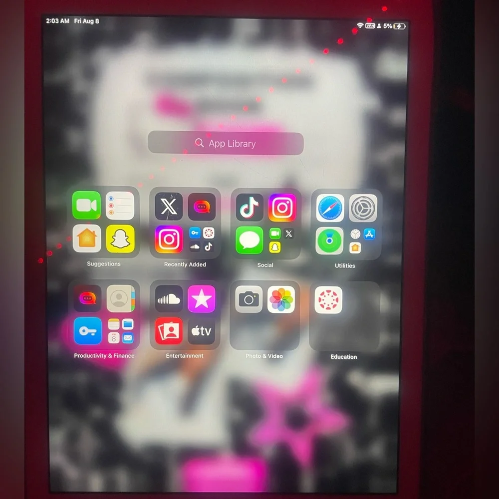 Apple iPad - Silver Finish